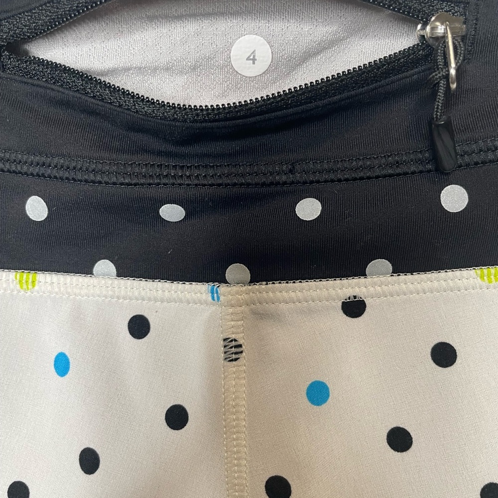 Lululemon Seawheeze Groovy Run Mid-Rise Shorts Wh… - image 4